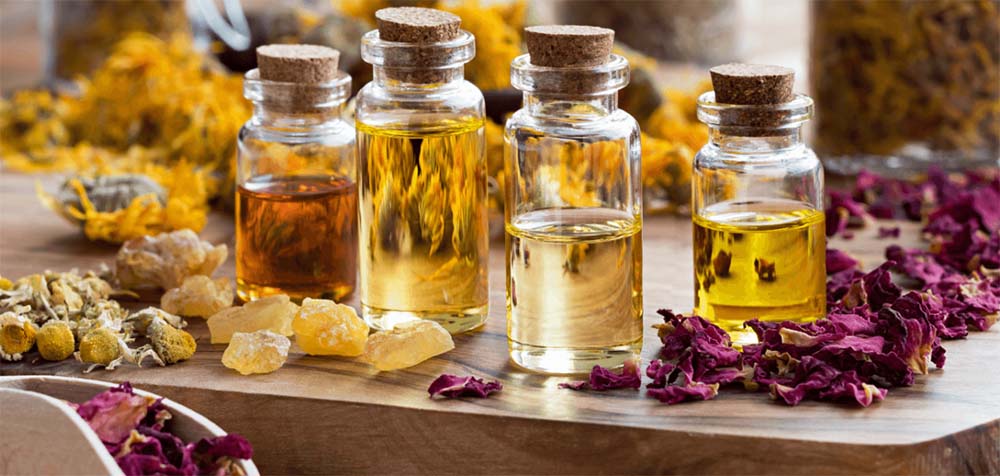Aromaterapia y Aceites Esenciales: Consejos de Seguridad Aromaterapia y Aceites Esenciales: Consejos de Seguridad